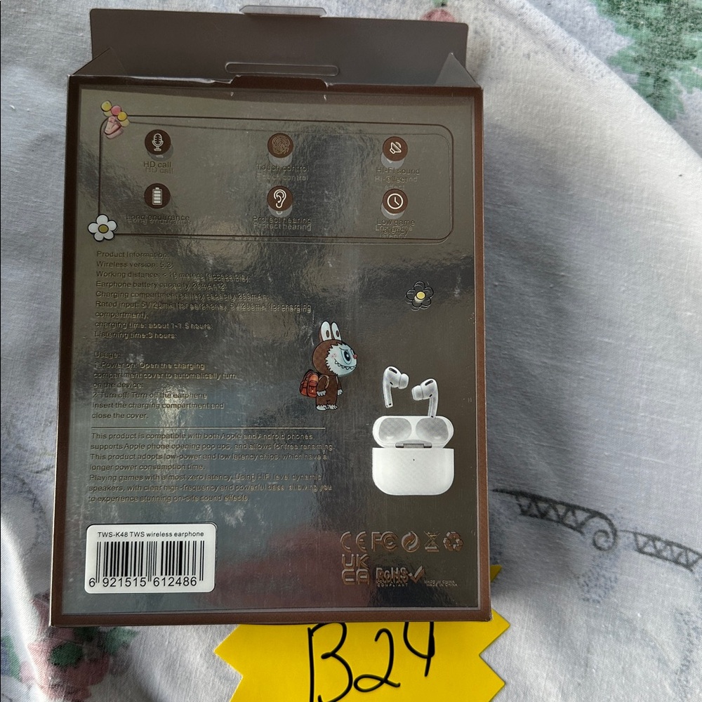 B24, Bundle Of Earbuds TWS-K48 Set with cute brown case and keychain - Picture 2 of 4